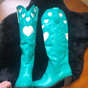 City Boot Heart Boots DUPE! Amazing Vegan Leather Knee High Boots Brand New!